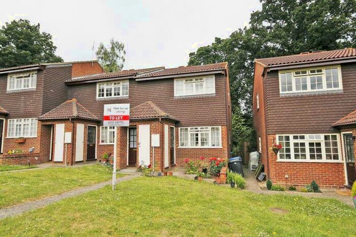 1 Bedroom Flat To Rent In Ashley Court, St Johns, GU21