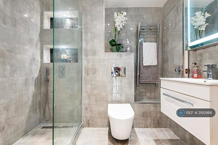 1 Bedroom Flat To Rent In Metro Apartments, Woking, GU21