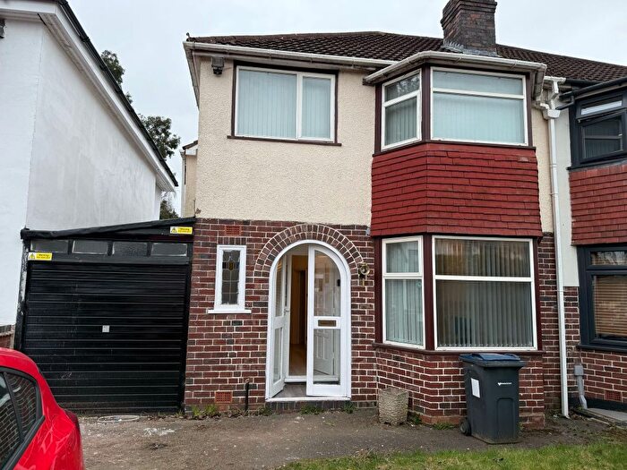 3 Bedroom Semi-Detached House To Rent In Sherwood Road, Hall Green, Birmingham, B28