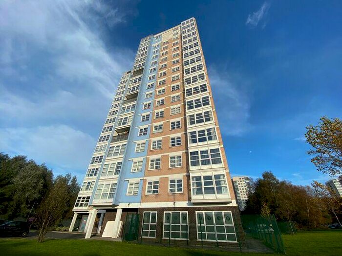 2 Bedroom Flat To Rent In Freshfields, M9