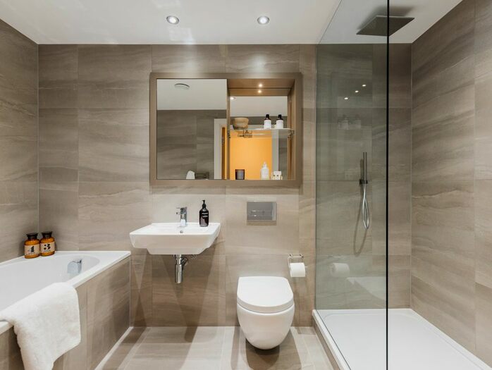 3 Bedroom Flat To Rent In Mcewan Walk, Edinburgh, EH3