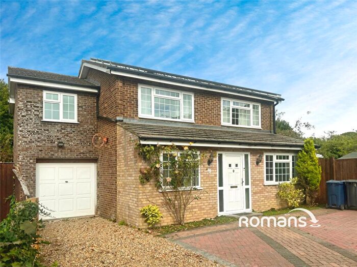 4 Bedroom Detached House To Rent In Barley Close, Hazlemere, High Wycombe, HP15
