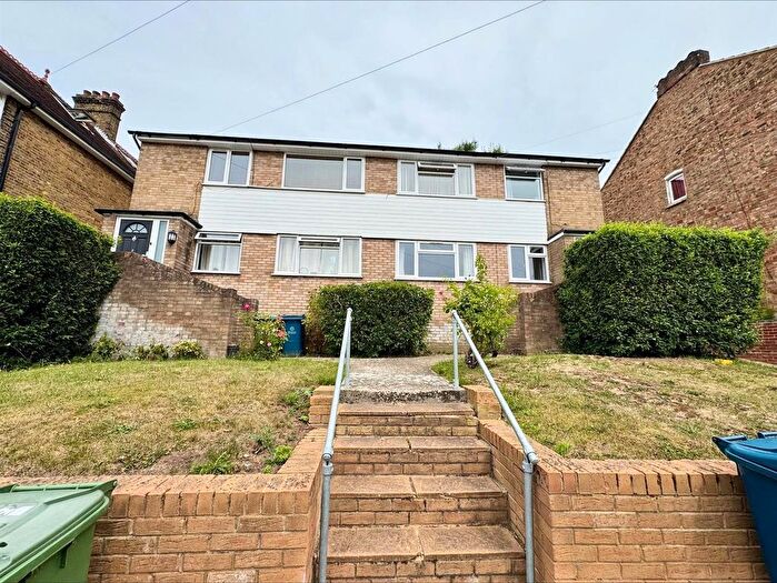 2 Bedroom Maisonette To Rent In Brooke Avenue, South Harrow, HA2