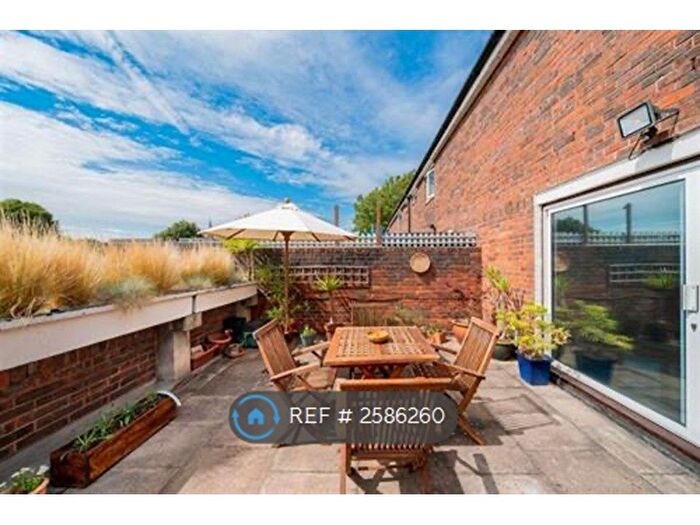 3 Bedroom Flat To Rent In Berkeley Walk, London, N7