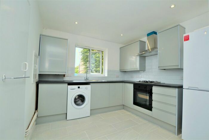 2 Bedroom Maisonette To Rent In Thornbury Road, Osterley, Isleworth, TW7