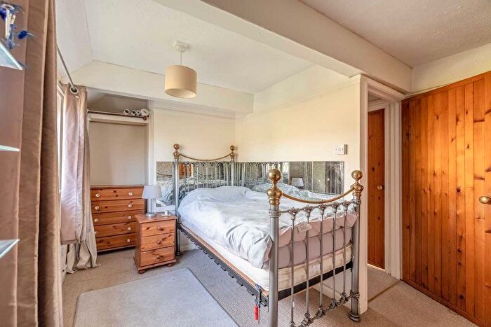 2 Bedroom Terraced House For Sale In Coppermill Lane, Harefield, UB9