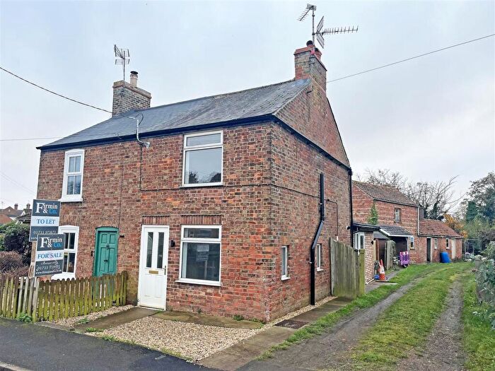 2 Bedroom Semi-Detached House For Sale In Kemp Street, Crowland, PE6