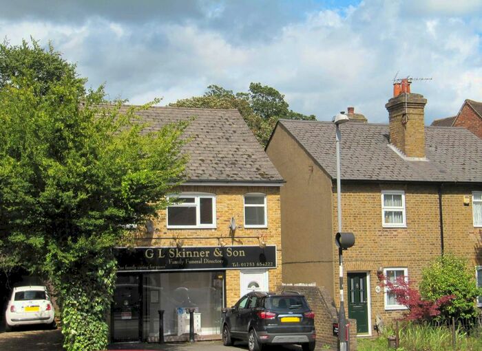 1 Bedroom Flat To Rent In High Street, Iver, Bucks, SL0