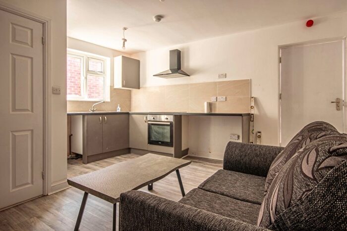 2 Bedroom Flat To Rent In A Central Avenue, Beeston, NG9