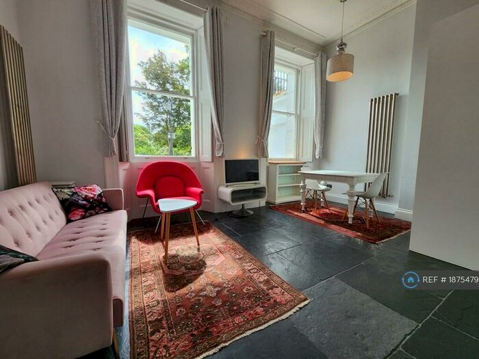 1 Bedroom Flat To Rent In Sussex Square, Brighton, BN2