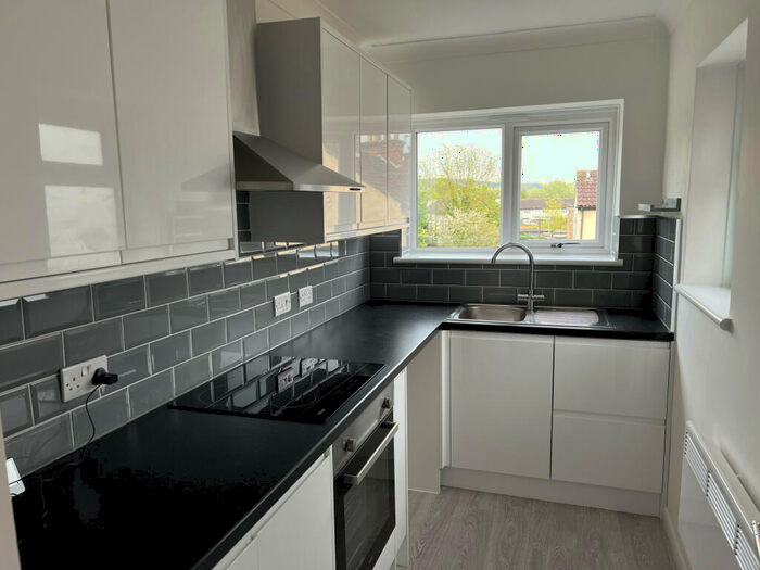 1 Bedroom Apartment To Rent In Berry Court, Malling Road, Snodland, ME6