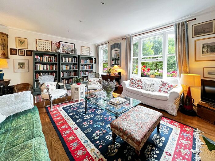 2 Bedroom Flat For Sale In Randolph Avenue, Maida Vale, W9