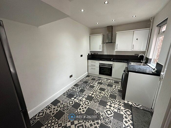 4 Bedroom Terraced House To Rent In Needham Road, Liverpool, L7