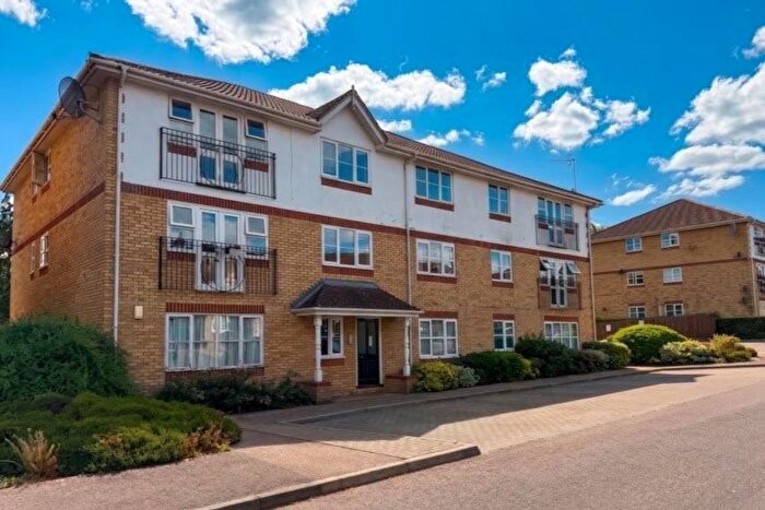 2 Bedroom Apartment To Rent In Knaphill, GU21