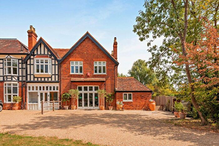 3 Bedroom End Of Terrace House For Sale In Toonagh, Winkfield Street, Winkfield, Windsor, SL4