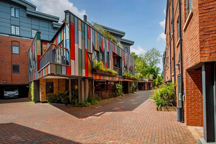 1 Bedroom Private Hall To Rent In Station House, Old Warwick Road, Leamington Spa, CV31