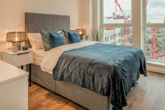 2 Bedroom Flat To Rent In Silvertown Way, Canning Town, E16