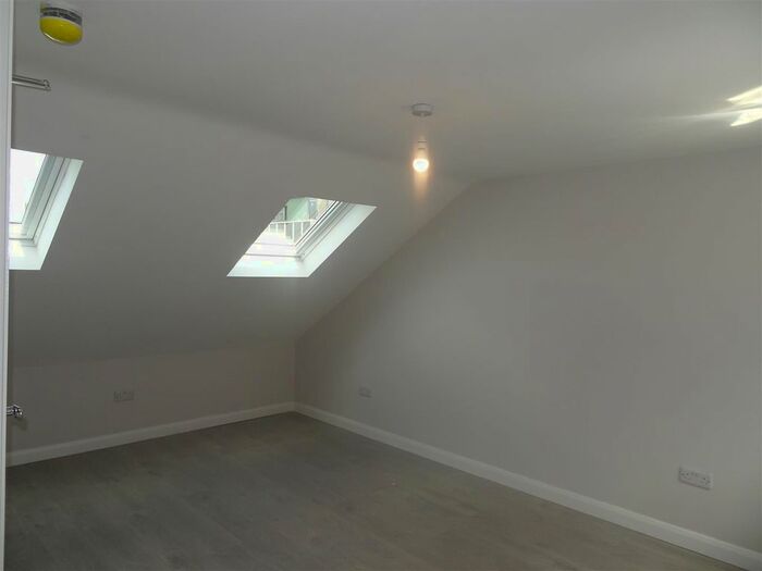 Studio To Rent In Bruce Road, Harrow, HA3