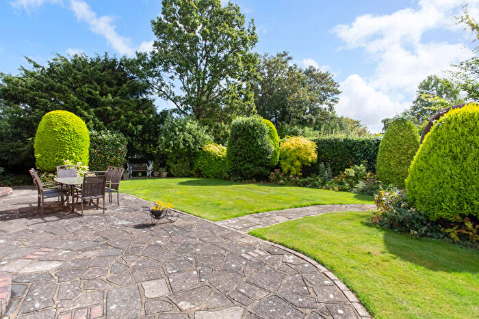 5 Bedroom Detached House For Sale In Redbourn Lane, Harpenden, AL5