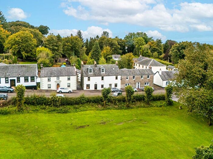 3 Bedroom Flat For Sale In Polnoon Street, Eaglesham, G76