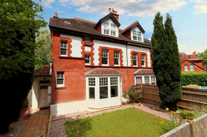 2 Bedroom Flat To Rent In Linden Gardens, Tunbridge Wells, TN2
