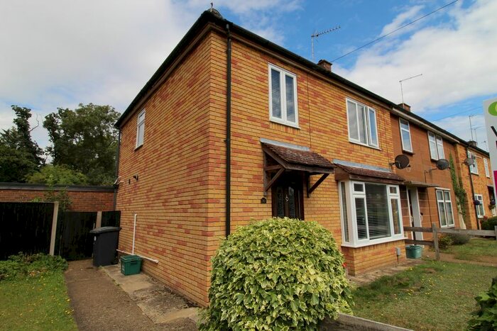 3 Bedroom Semi-Detached House To Rent In Cherry Tree Green, Hertford, SG14
