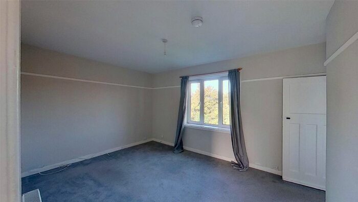 2 Bedroom Flat To Rent In Carrickknowe Hill, Edinburgh, EH12