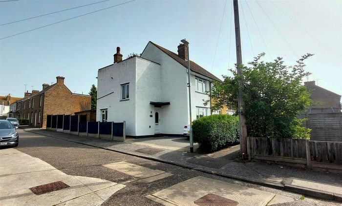 2 Bedroom Semi-Detached House To Rent In Charlton Close, Ramsgate, CT12