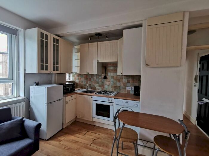 1 Bedroom Flat To Rent In Abercrombie House, White City Estate, London, W12