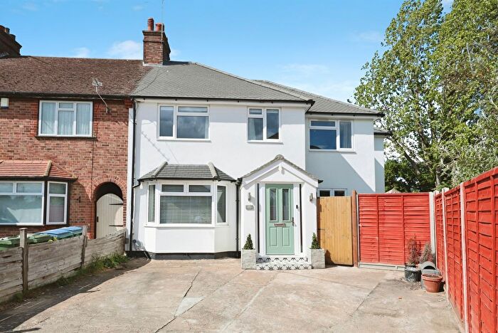 4 Bedroom Semi-Detached House For Sale In Bushey Mill Crescent, Watford, WD24