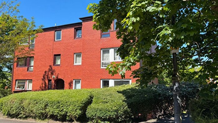 2 Bedroom Flat To Rent In Buccleuch Street, Cowcaddens, Glasgow, G3