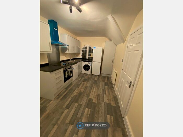 1 Bedroom Flat To Rent In Lydhurst Avenue, London, SW2