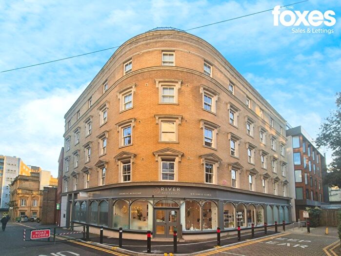 1 Bedroom Flat To Rent In Albert Road, Bournemouth, BH1