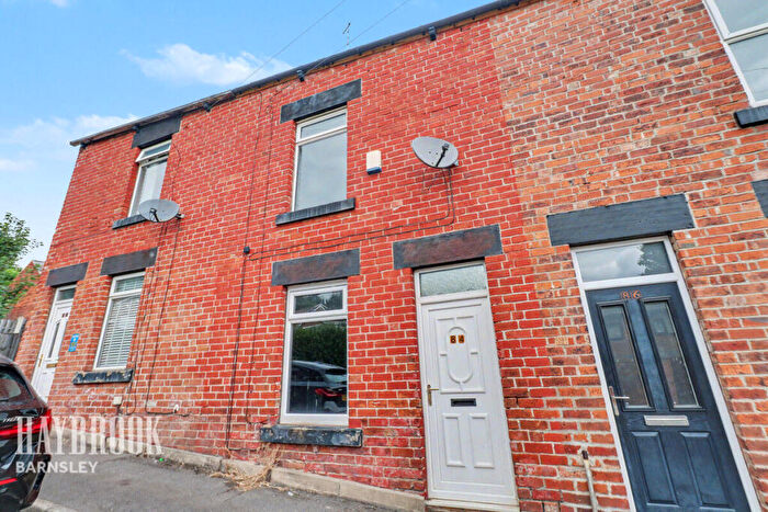 2 Bedroom Terraced House For Sale In Honeywell Lane, Barnsley, S71
