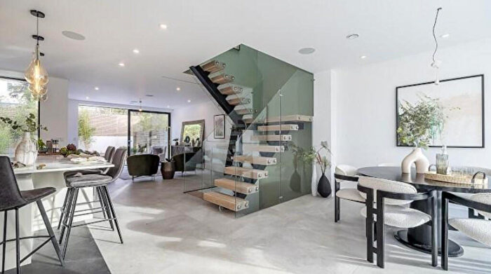 5 Bedroom Semi Detached House To Rent In Haringey Park, Crouch End, London, N8