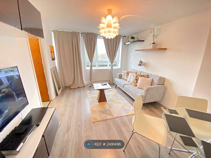 1 Bedroom Flat To Rent In Wordsworth House, London, SE18