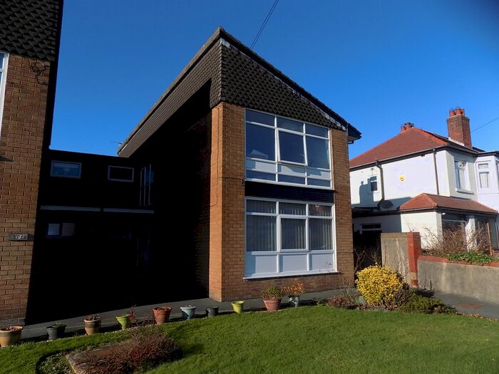 2 Bedroom Flat To Rent In North Drive, Thornton-Cleveleys, FY5