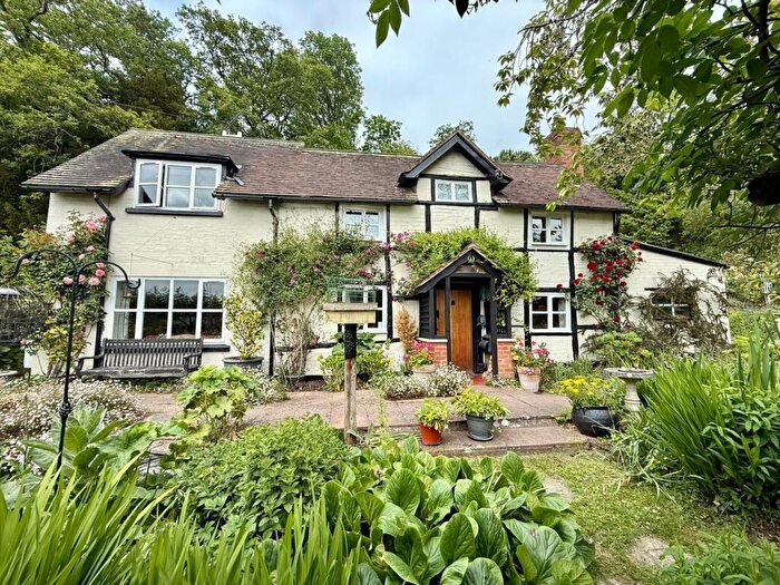 3 Bedroom Cottage For Sale In Fownhope, Hereford, HR1