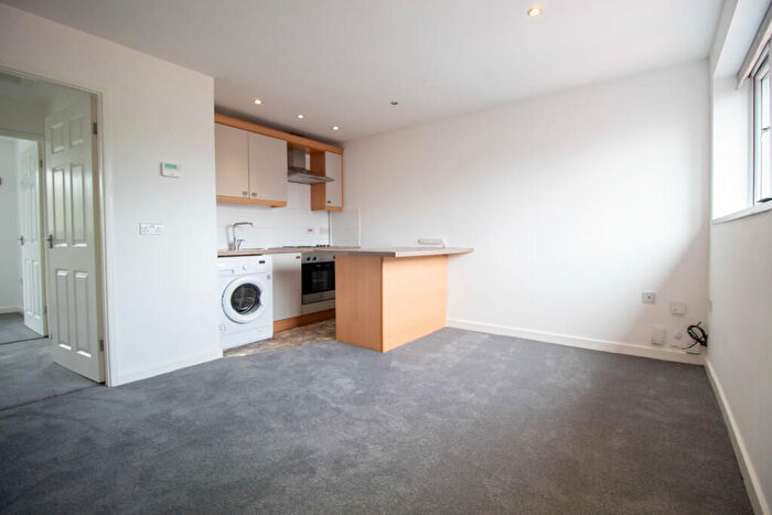 2 Bedroom Apartment To Rent In Radcliffe Road, West Bridgford, NG2