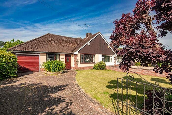 3 Bedroom House For Sale In Breageside, Goring On Thames, RG8