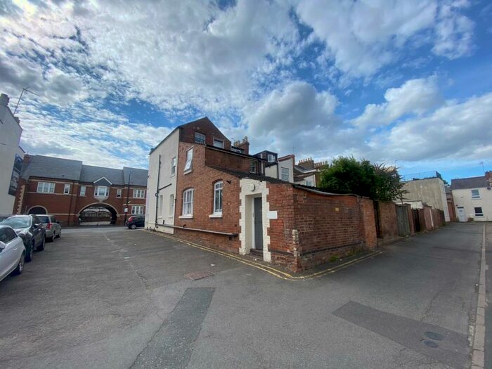 2 Bedroom Apartment To Rent In Oxford Street, Leamington Spa, CV32