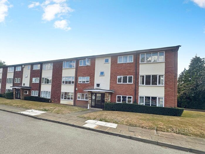2 Bedroom Flat To Rent In Arosa Drive, Birmingham, West Midlands, B17