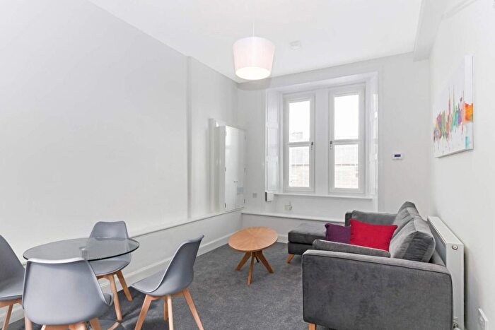 2 Bedroom Flat To Rent In Iona Street, City Centre, Edinburgh, EH6