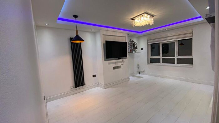 2 Bedroom Flat To Rent In Kenton Road, Harrow, HA3
