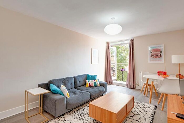 1 Bedroom Flat To Rent In Fitzjohns Avenue, Hampstead, NW3