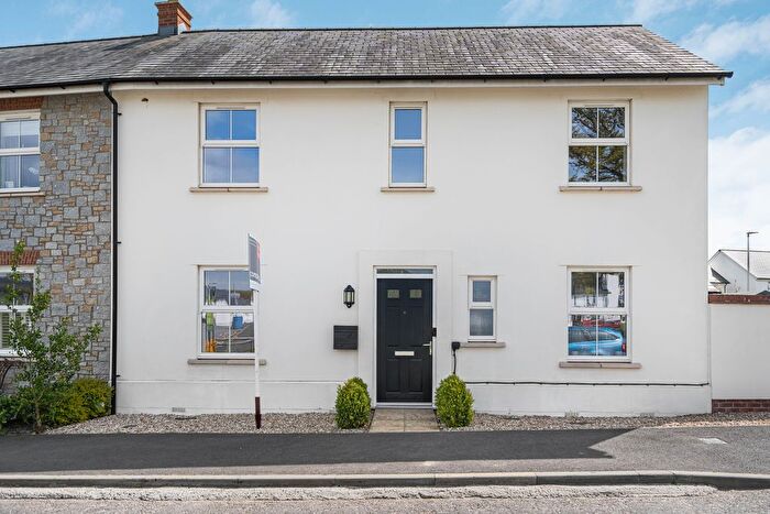3 Bedroom End Terrace House For Sale In Marriott Way, Bovey Tracey, TQ13