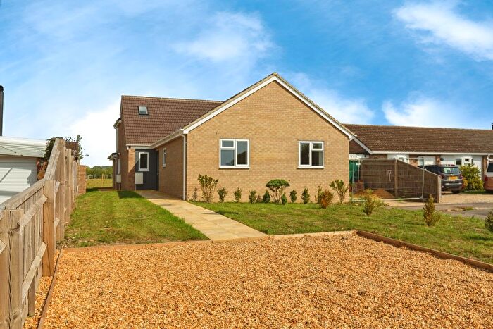 3 Bedroom Semi-Detached Bungalow For Sale In Holliers Close, Sydenham, Chinnor, OX39