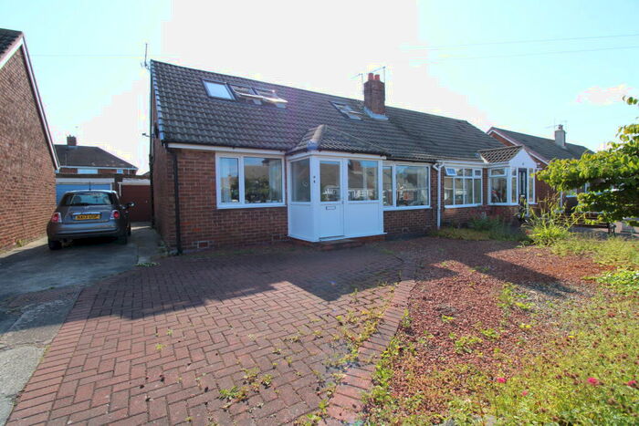 2 Bedroom Bungalow To Rent In Grosvenor Drive, Cleadon, SR6