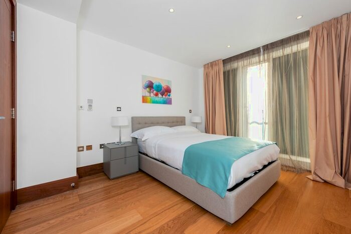 2 Bedroom Flat To Rent In Baker Street, London, NW1