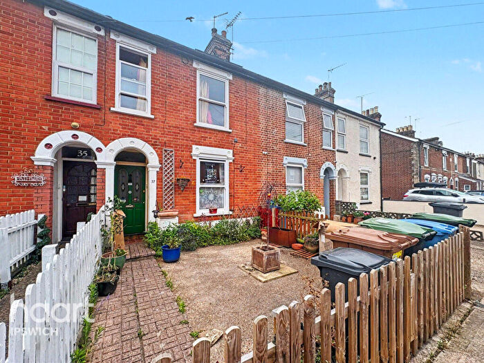 3 Bedroom Terraced House For Sale In Kemball Street, Ipswich, IP4